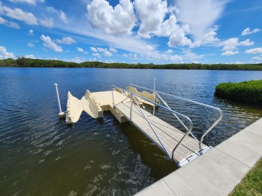 KAYAK LAUNCH